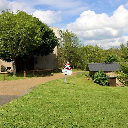 Ancienne Gare Chez Chris Et Bruno 度假居 Allenc