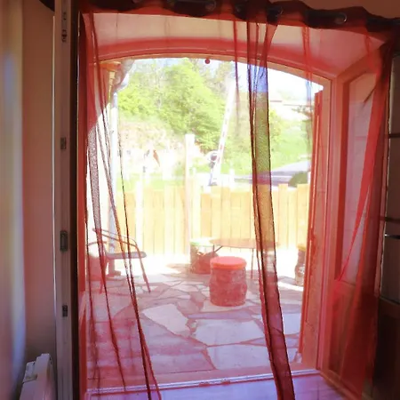 Dom wakacyjny Ancienne Gare Chez Chris Et Bruno *